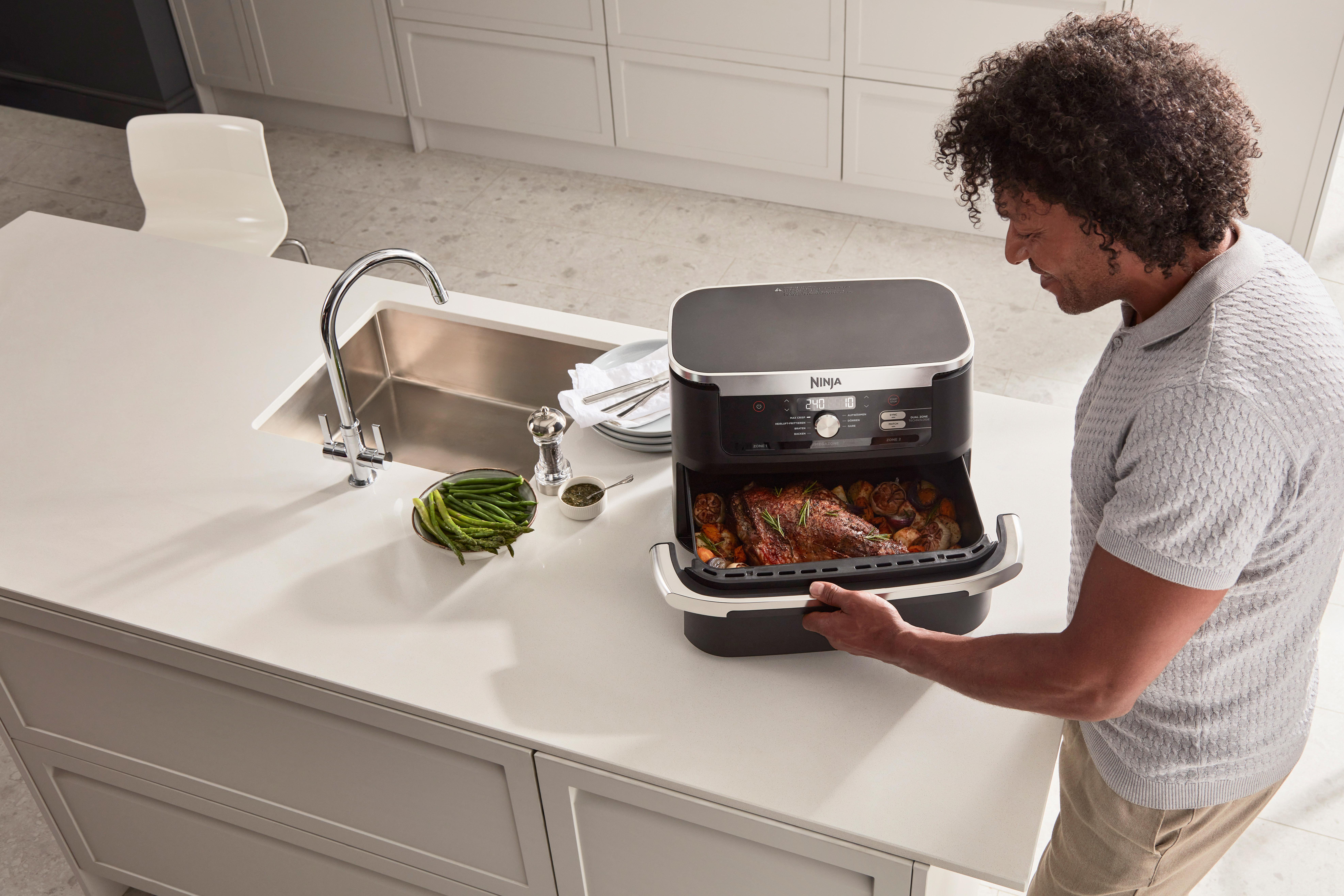 NINJA AF500DE Foodi Flexdrawer Heißluftfritteuse 2470 Watt Schwarz