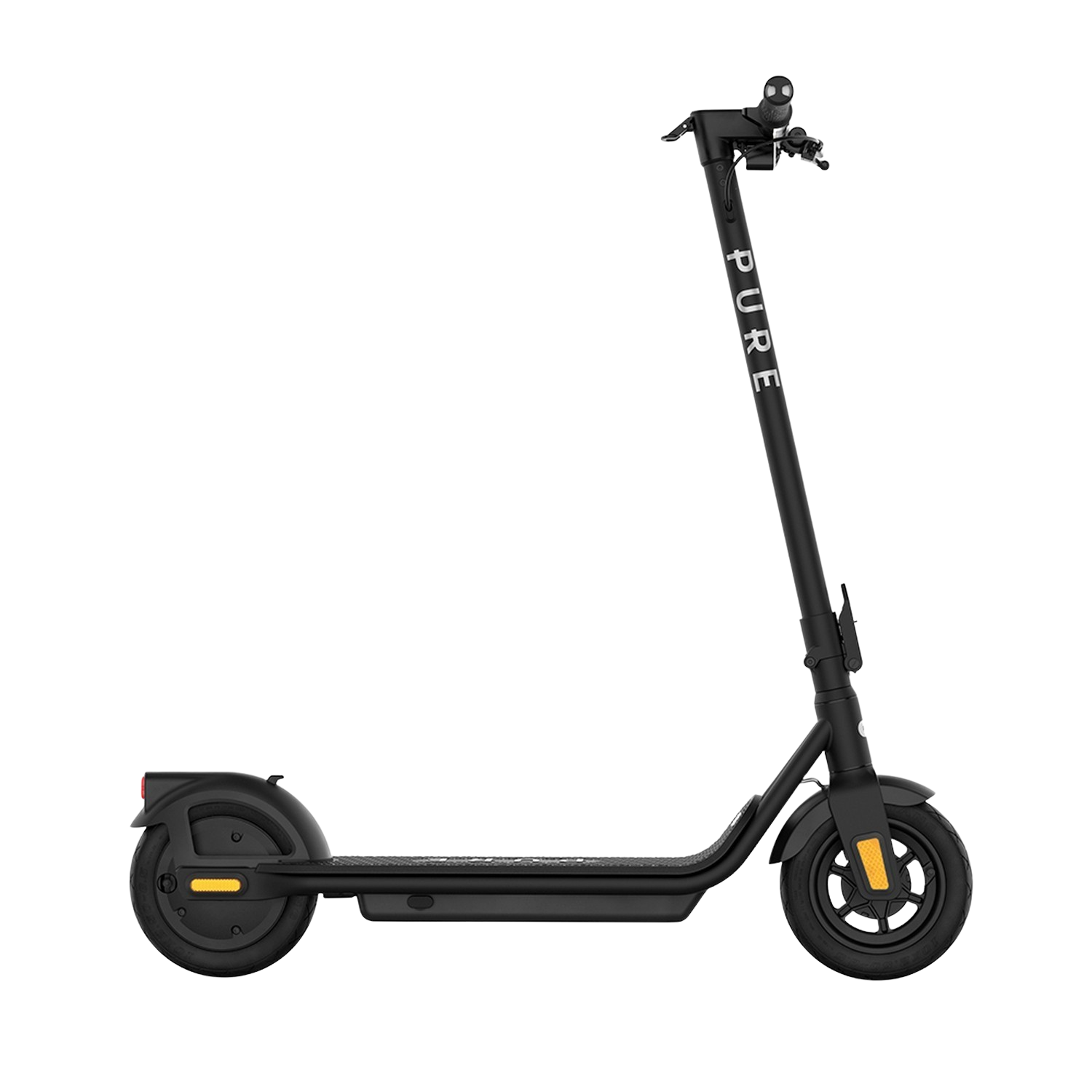 Zwarte Pure elektrische step, op een zwarte achtergrond, met gele accenten op de wielen.