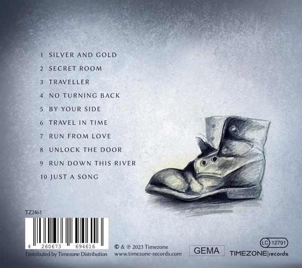 Rückseite eines Albumcovers. Titellisten. Eine Zeichnung eines Stiefels. Blauer Hintergrund.
