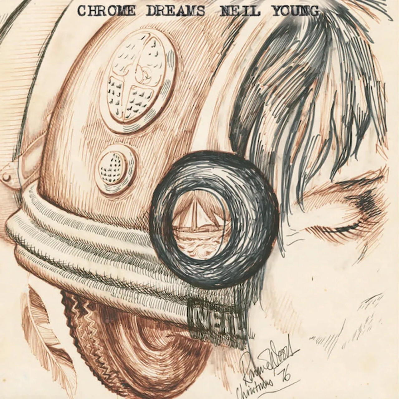 Egy sisak, egy vitorlás hajó egy körben, és arcrészletek illusztrációja. A "Chrome Dreams Neil Young" szöveg látható.