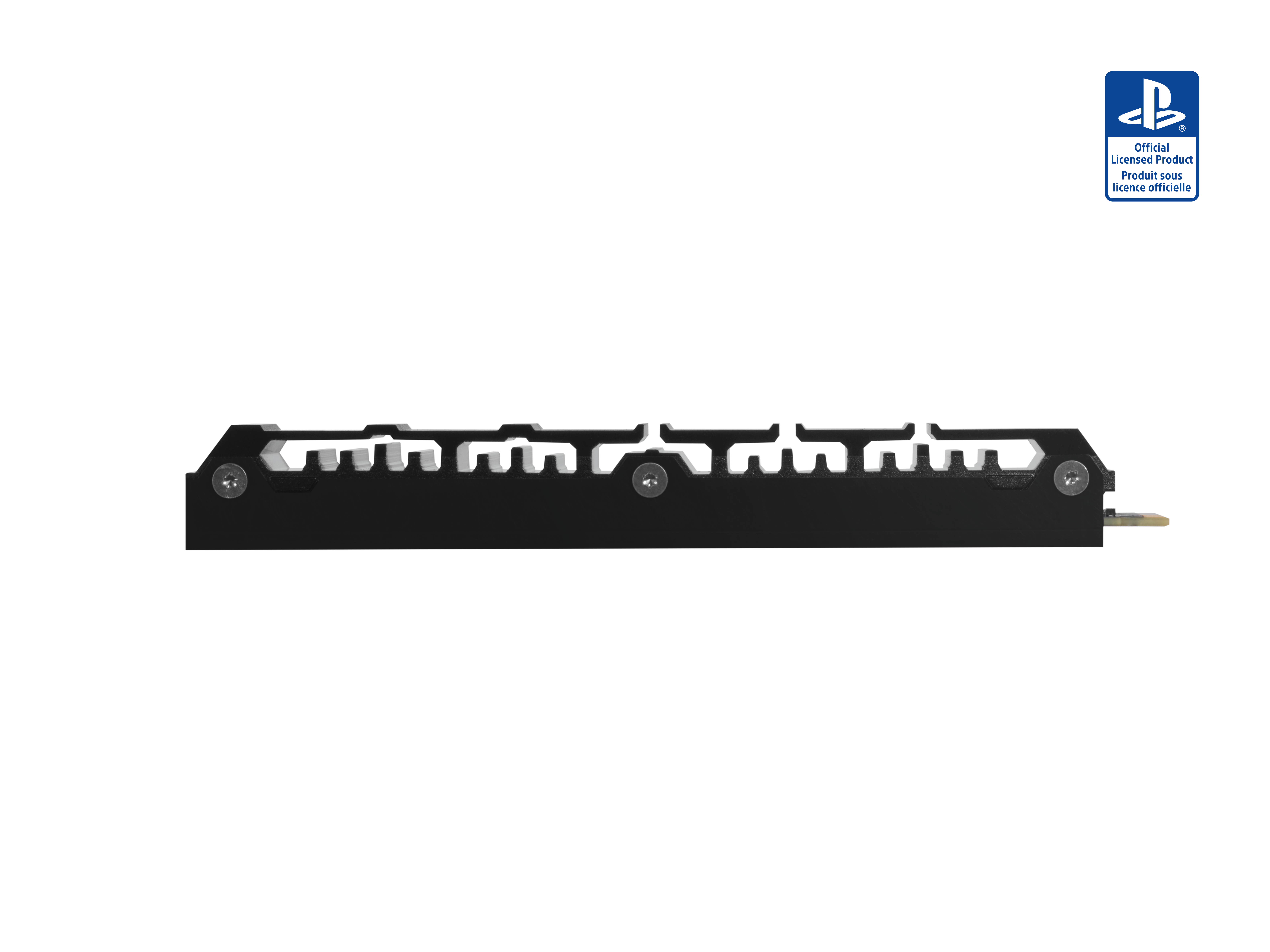 Eine schwarze elektronische Komponente mit Metall und Schrauben auf schwarzem Hintergrund.