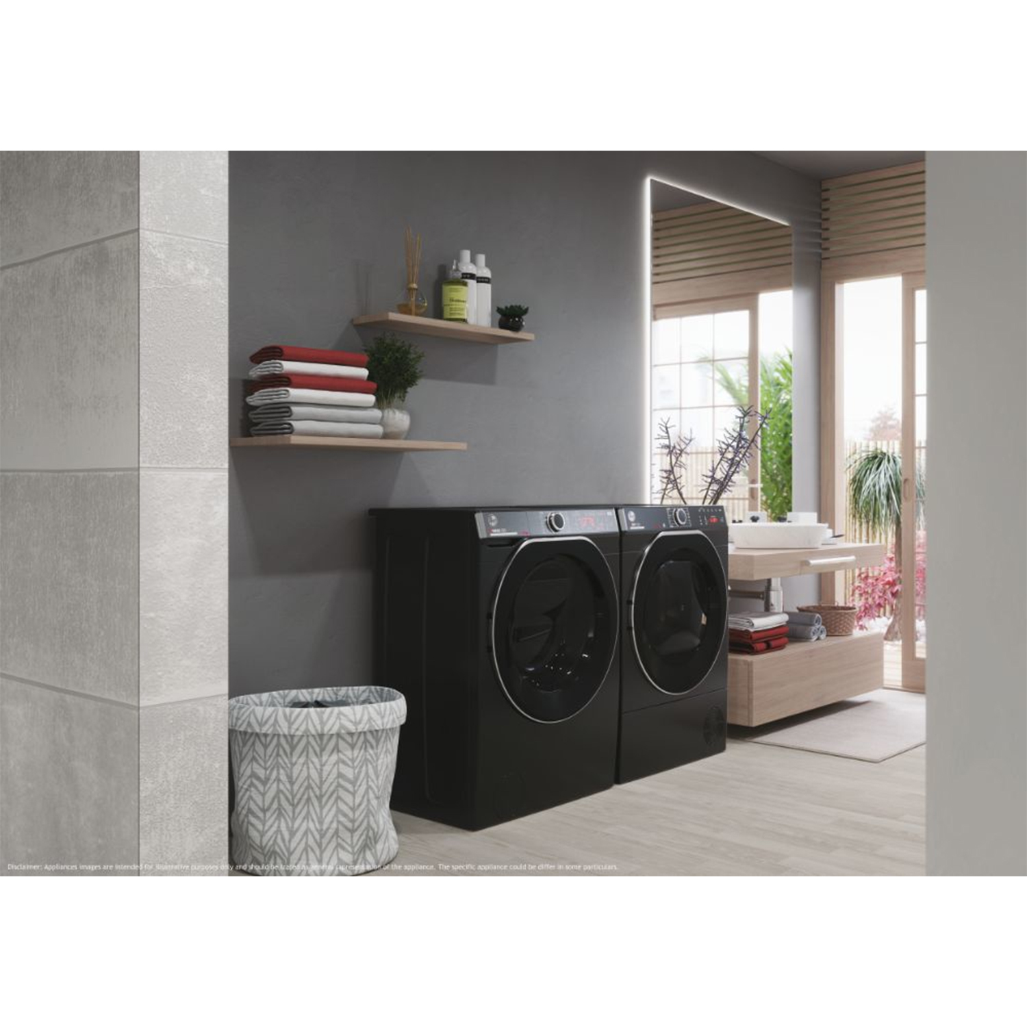 Bagno moderno con lavatrici, mensole e un cesto per la biancheria.