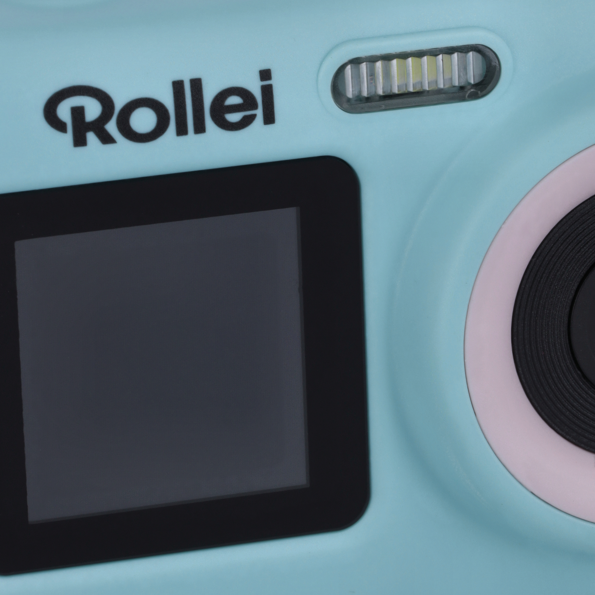 Nahaufnahme einer hellblauen Rollei-Kamera mit schwarzem Bildschirm und Blitz.