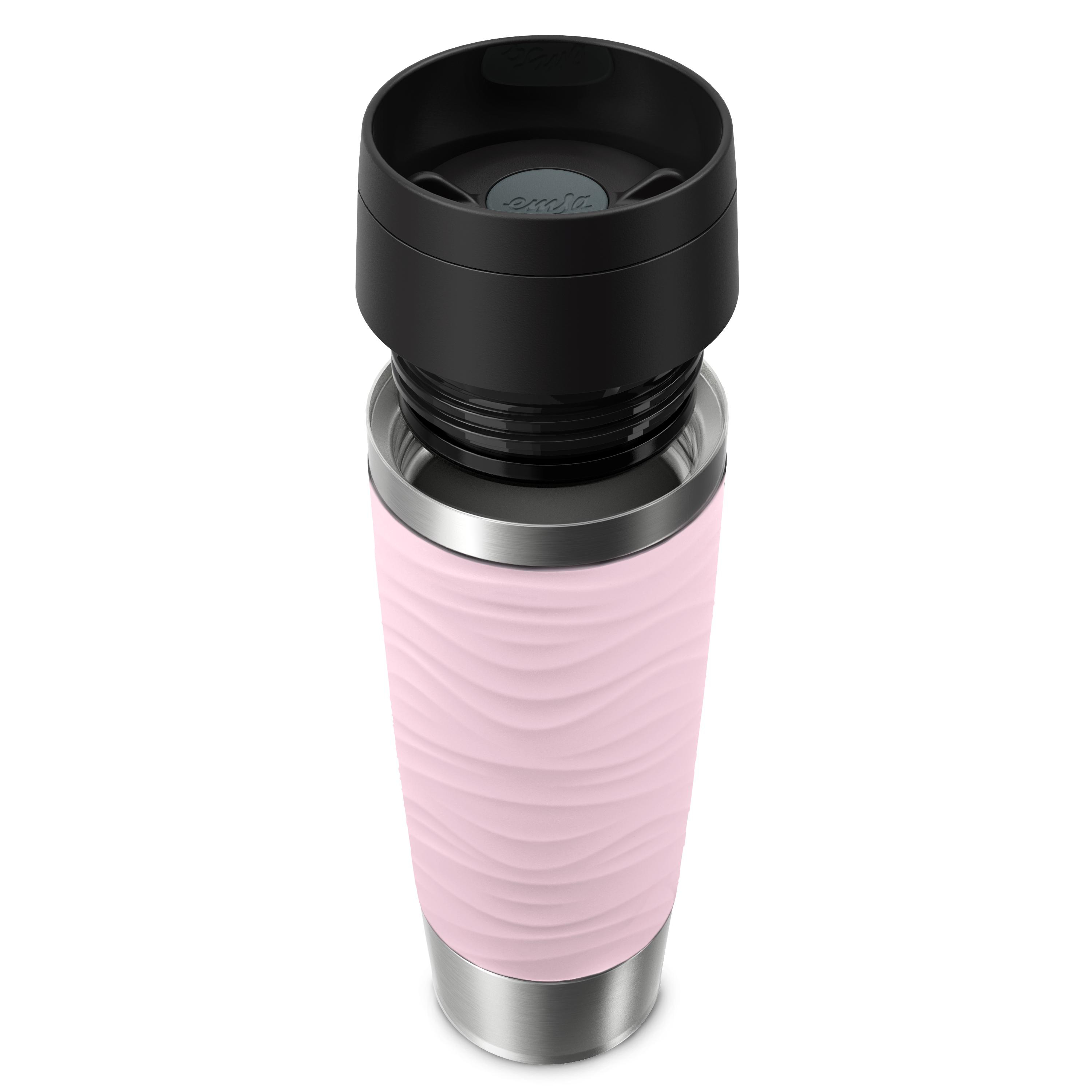 Rosa Thermobecher mit schwarzem Deckel, teilweise geöffnet.