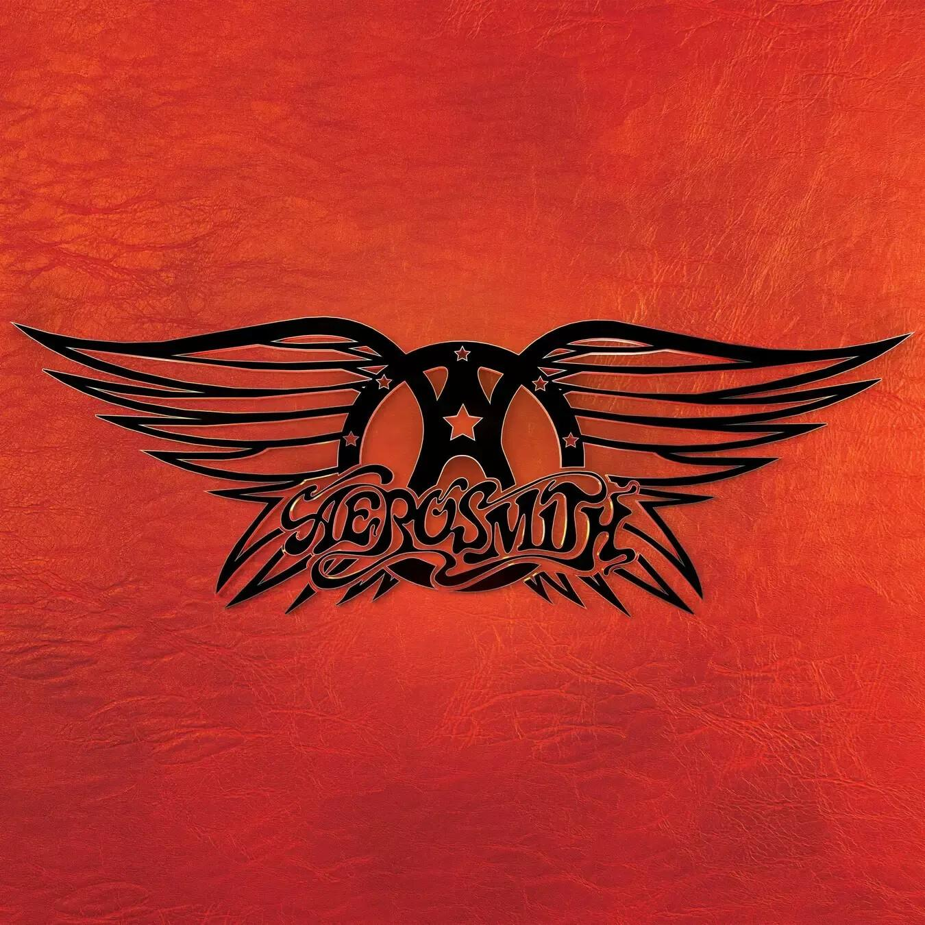 Aerosmith-Logo mit Flügeln auf rotem strukturierten Hintergrund.