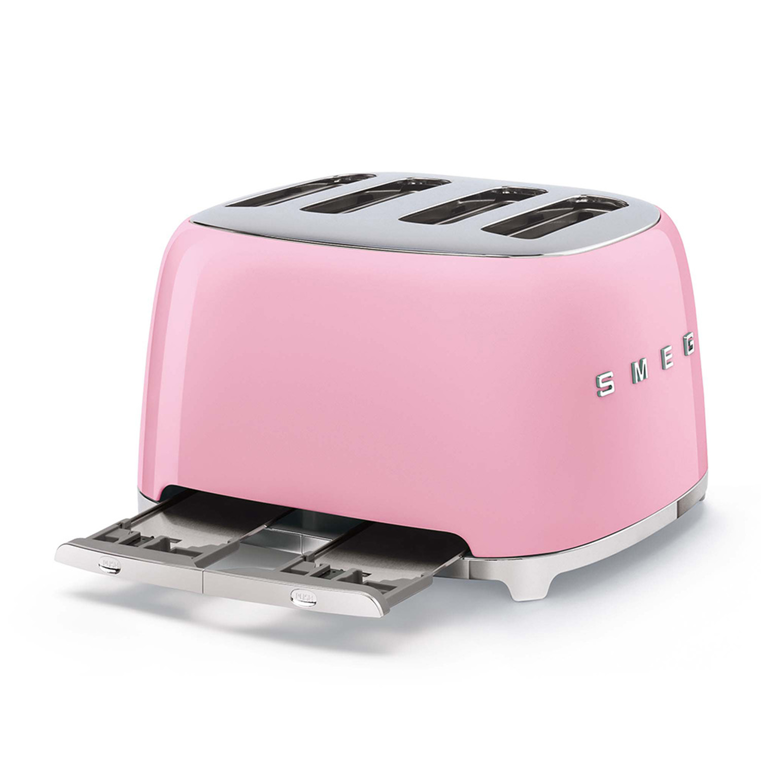 Un tostapane Smeg rosa con 4 fessure. Il vassoio raccogli briciole è estratto.