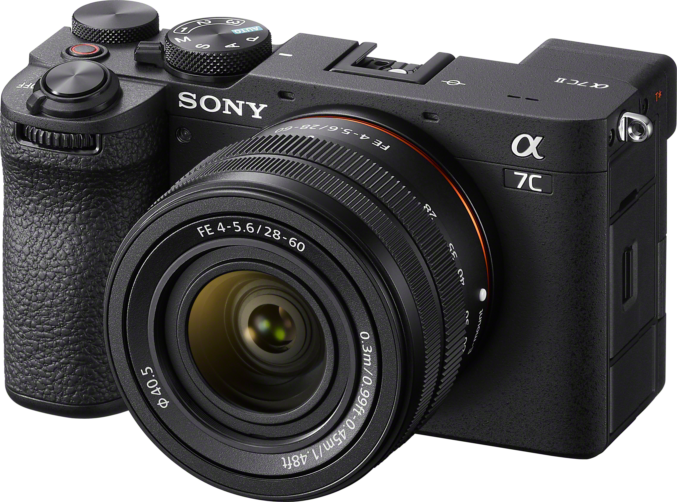Fotocamera Sony Alpha 7C nera con obiettivo. L'obiettivo è centrato, mostrando l'elemento frontale.