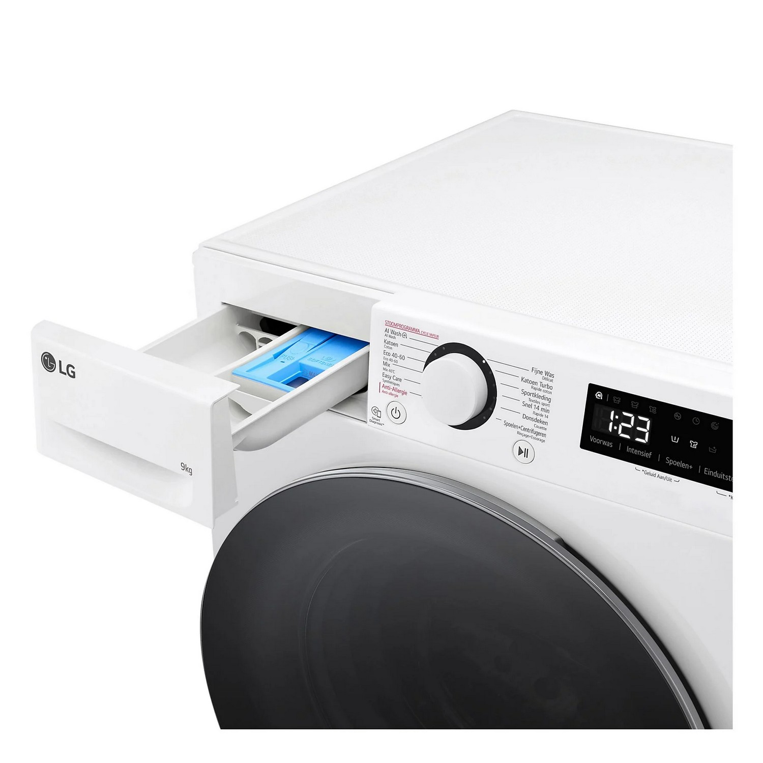 Close-up van een witte LG wasmachine met de wasmiddellade open.