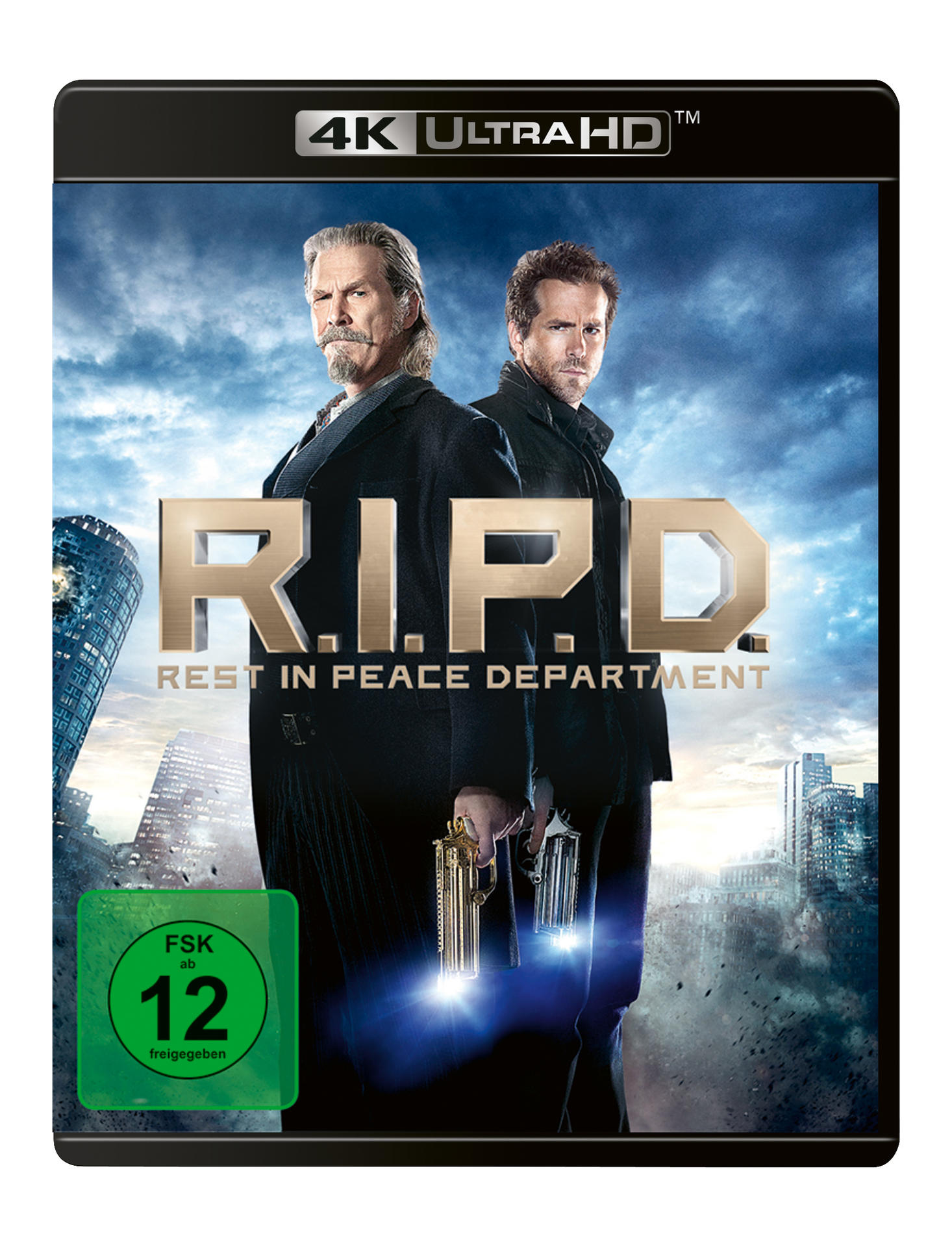 R.I.P.D. Filmcover mit Jeff Bridges und Ryan Reynolds vor einer Stadtlandschaft.