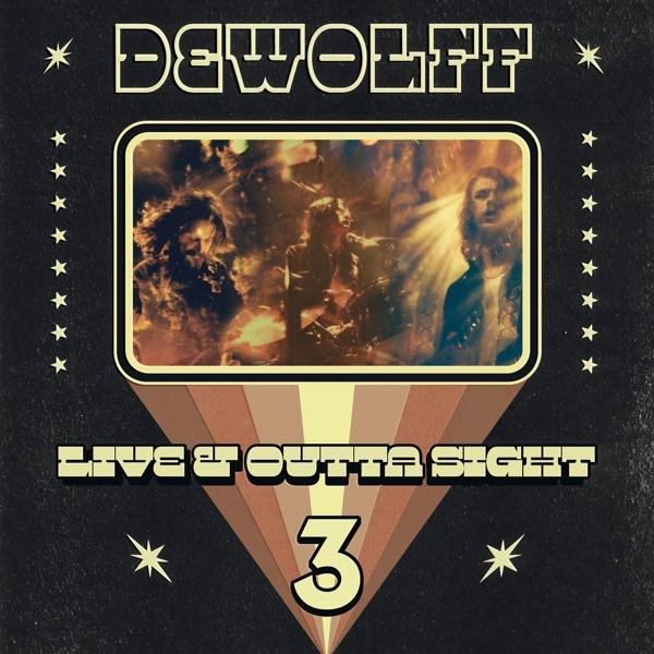 Pochette de l'album "Live at Outta Sight 3" de DeWolff. Comprend les membres du groupe et un design rétro.