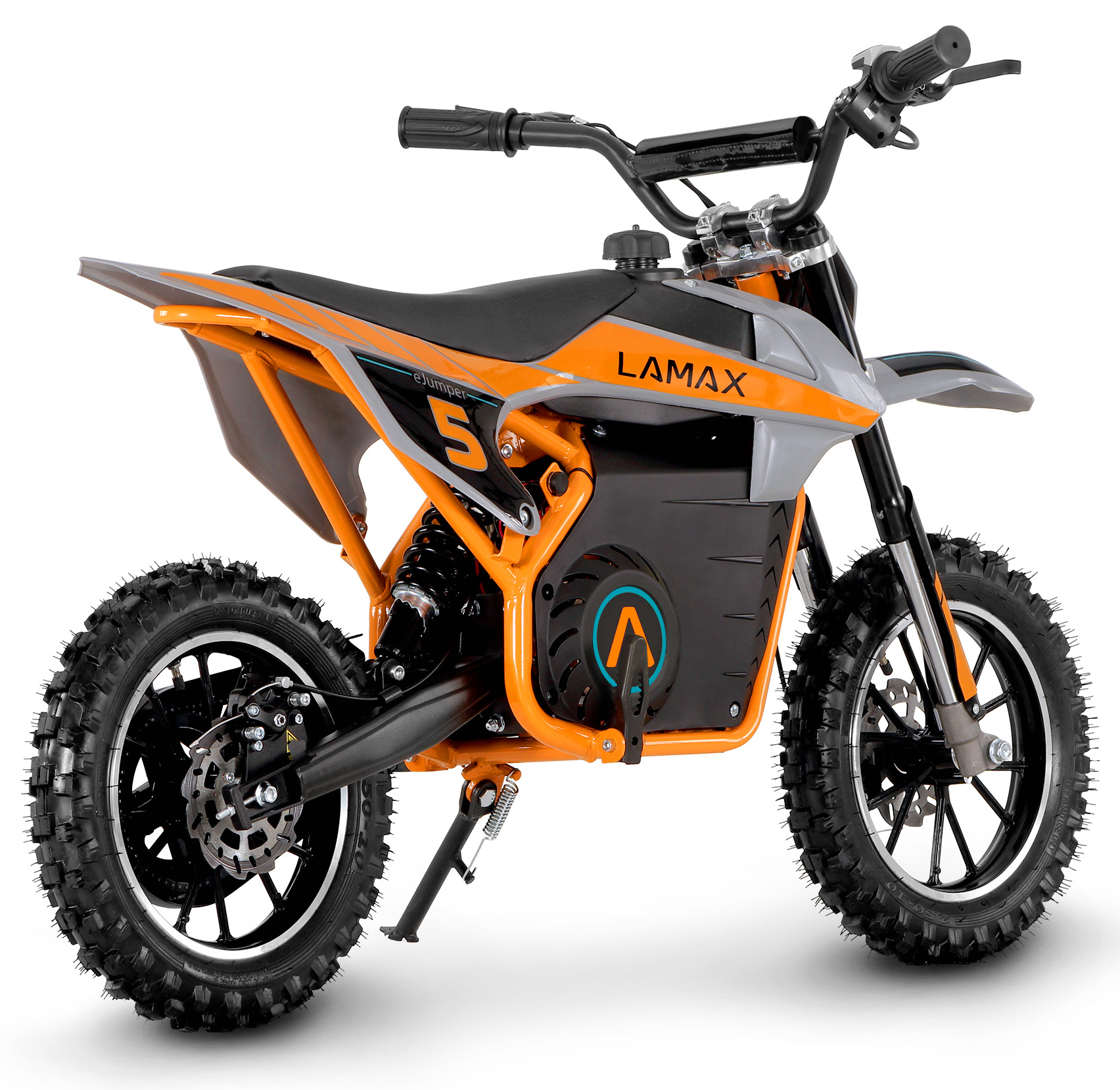 Egy narancssárga és szürke elektromos dirt bike fehér háttér előtt.