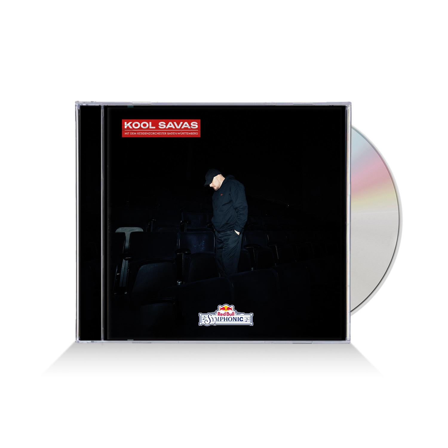 CD-Cover mit einem Mann in Schwarz vor leeren Sitzreihen. Der Text ist rot.
