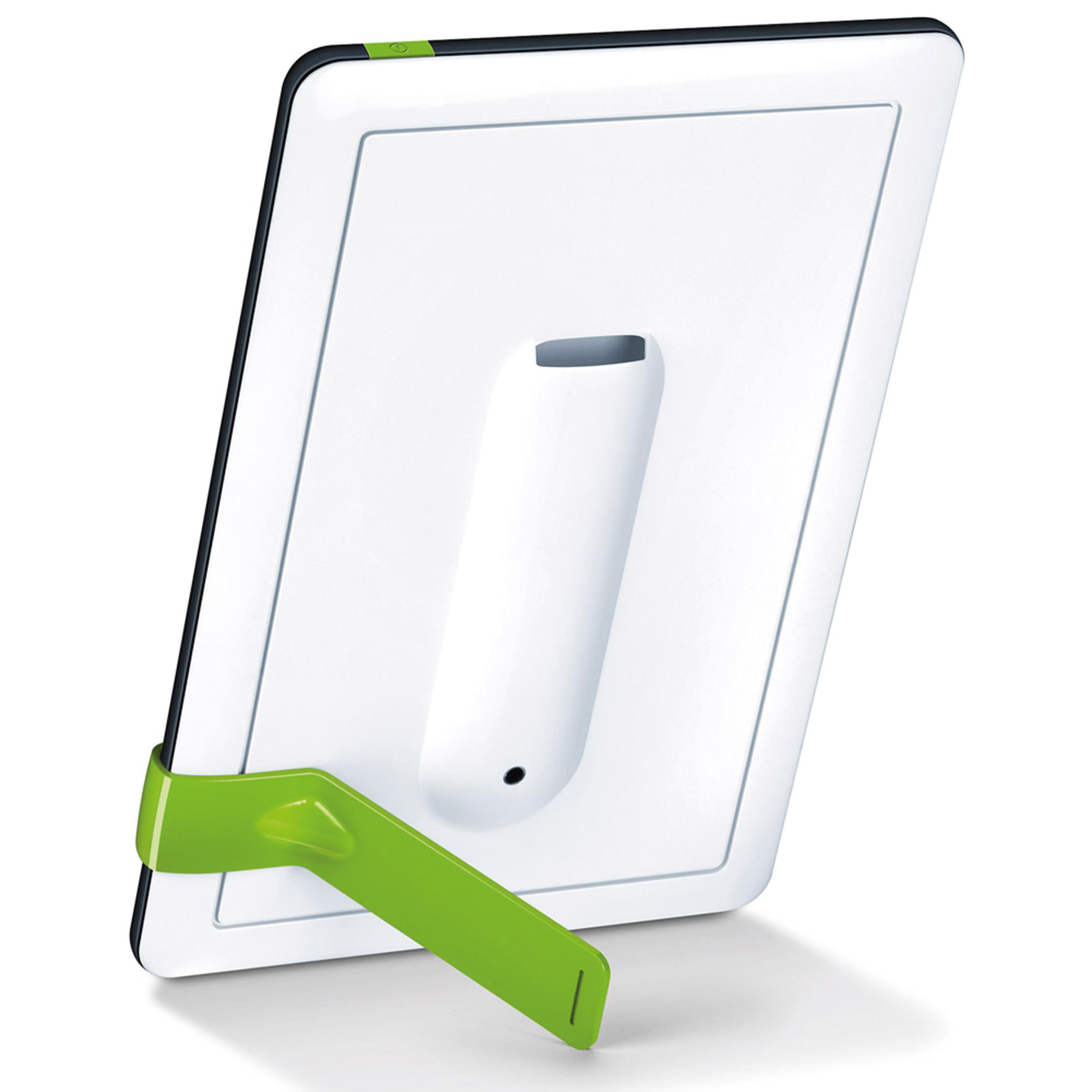 Weißes Tablet mit grünem Ständer. Die Rückseite ist weiß mit einem grünen Ständer. Schräge Ansicht.