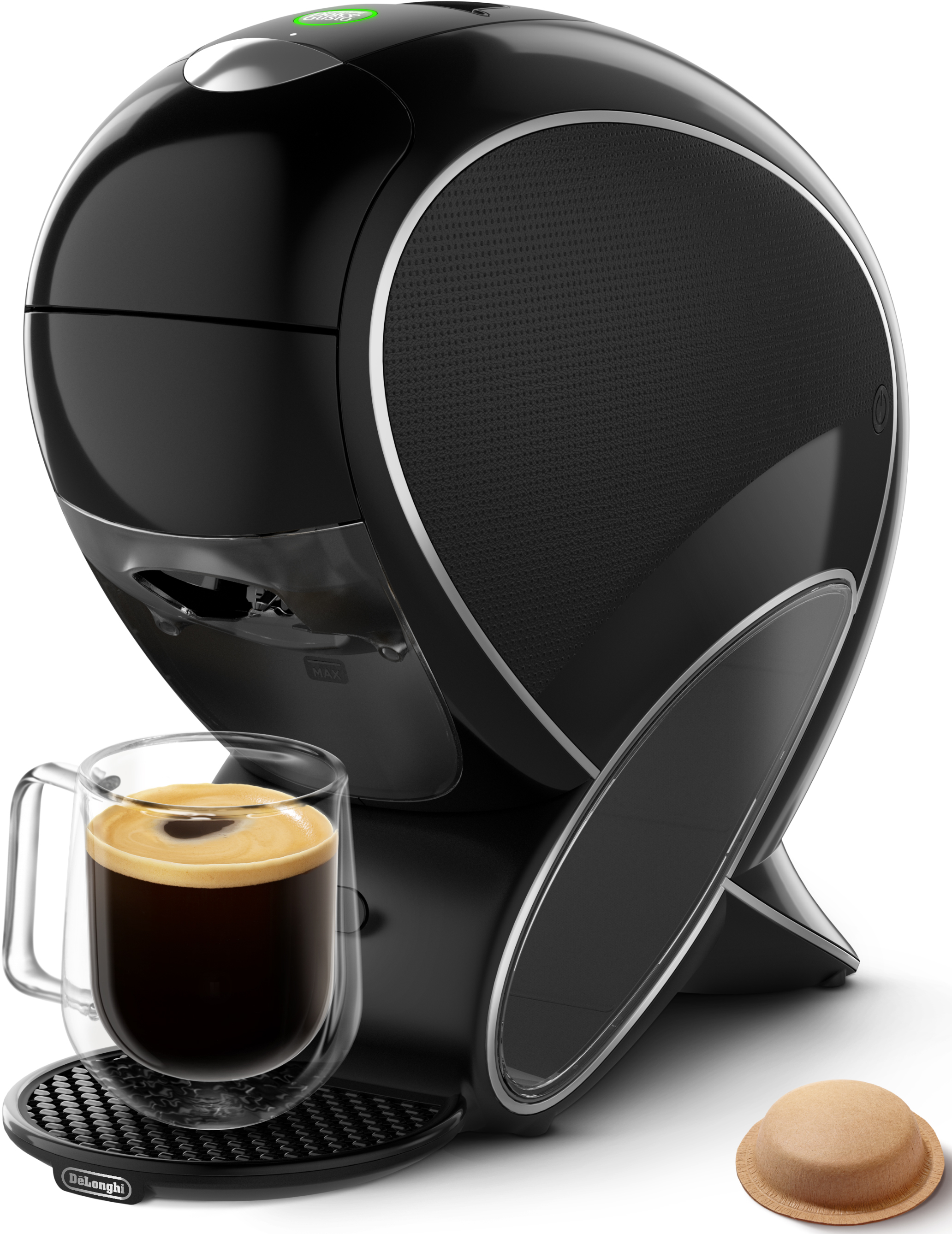 Schwarze Kaffeemaschine mit einem Glas Kaffee und einer Kaffeekapsel. Weißer Hintergrund.