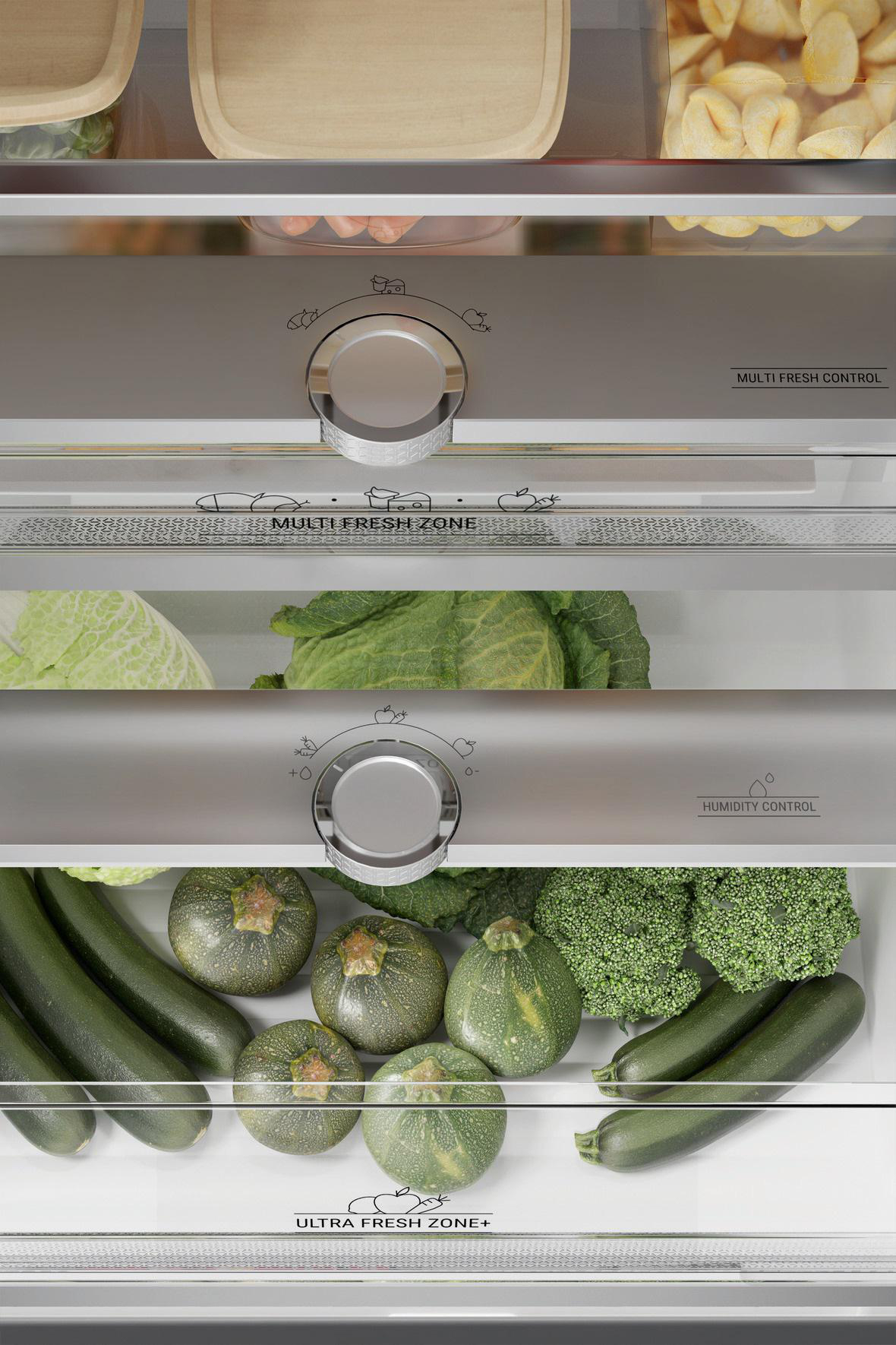 Im Kühlschrank: Gemüse in Schubladen, Bedienknöpfe und die Multi-Fresh-Zone.