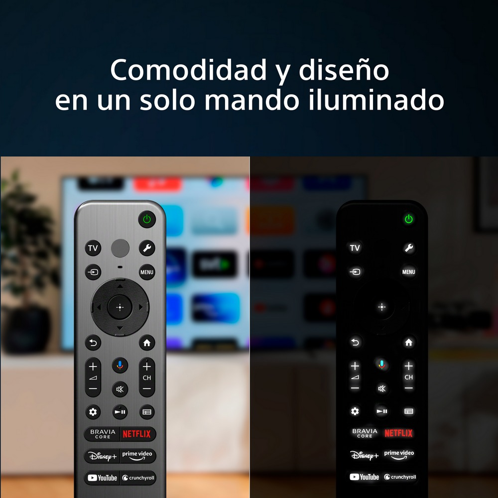 Dos mandos a distancia. Uno está iluminado. Ambos tienen botones y logotipos. El fondo está borroso.