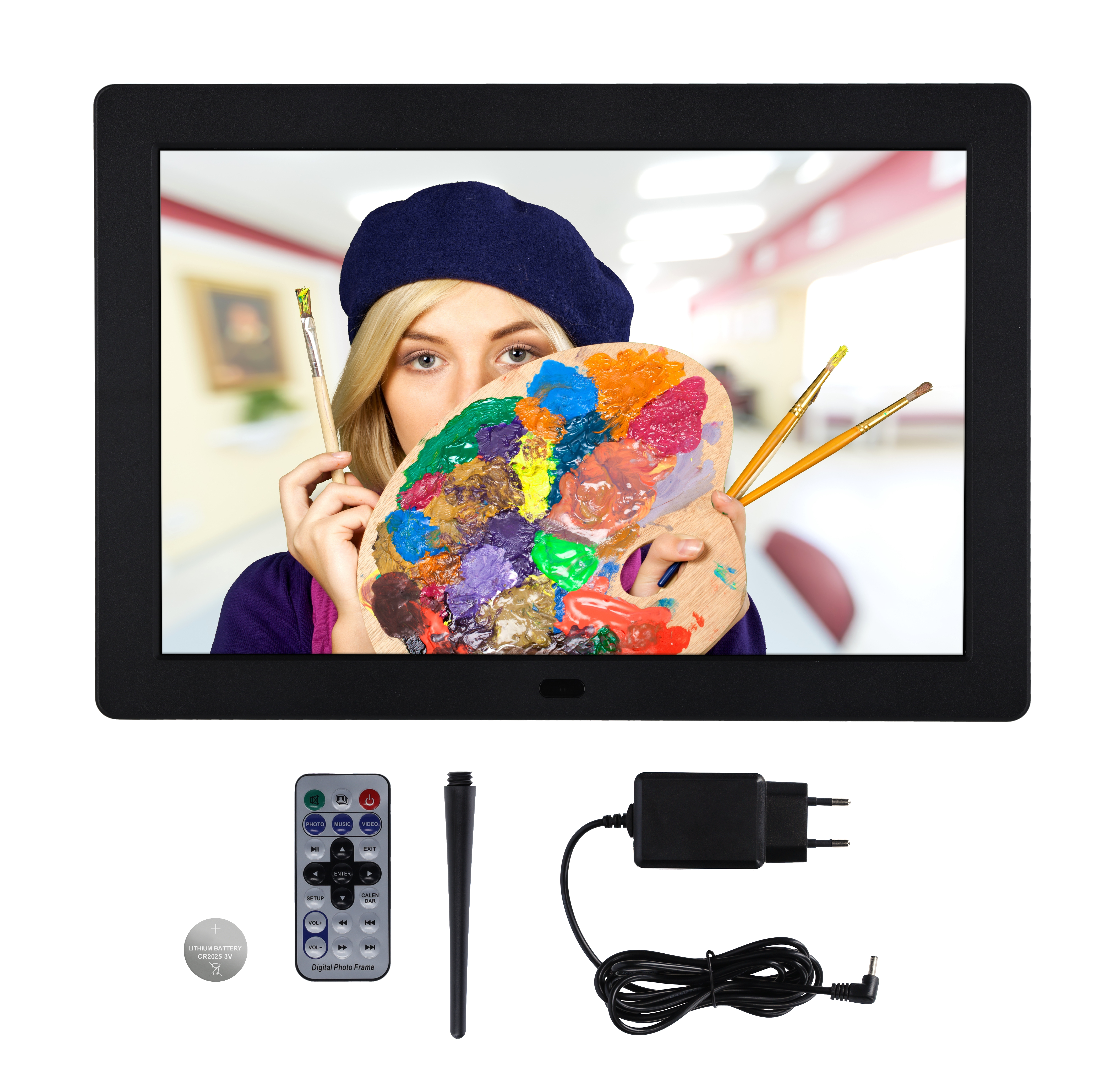 Digitaler Fotorahmen, der eine Frau mit Palette zeigt. Enthält Fernbedienung, Stift, Batterie und Netzteil.