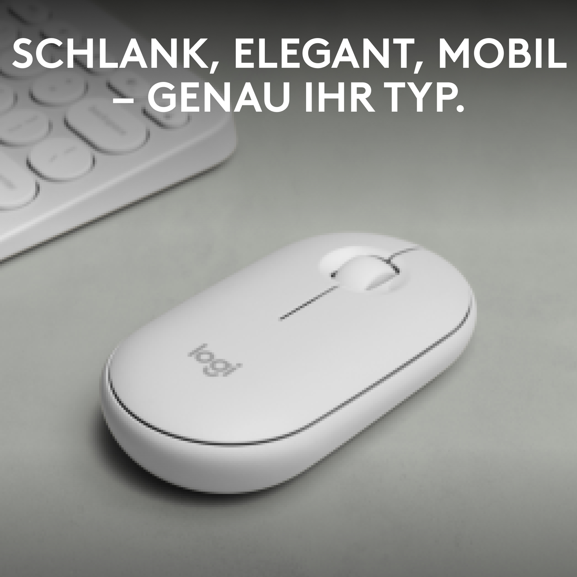 Eine weiße Maus auf einer grauen Oberfläche. Die Maus hat das Logitech-Logo. Text über der Maus.