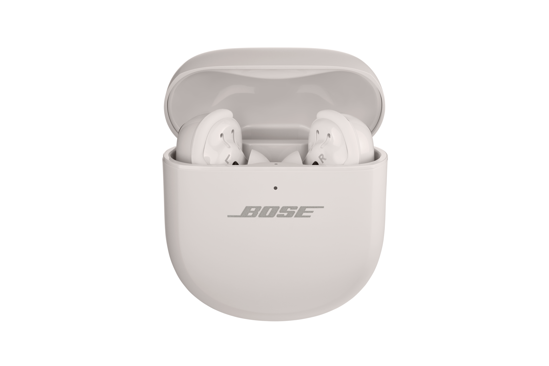 Kabellose Bose-Ohrhörer in ihrem Ladeetui.