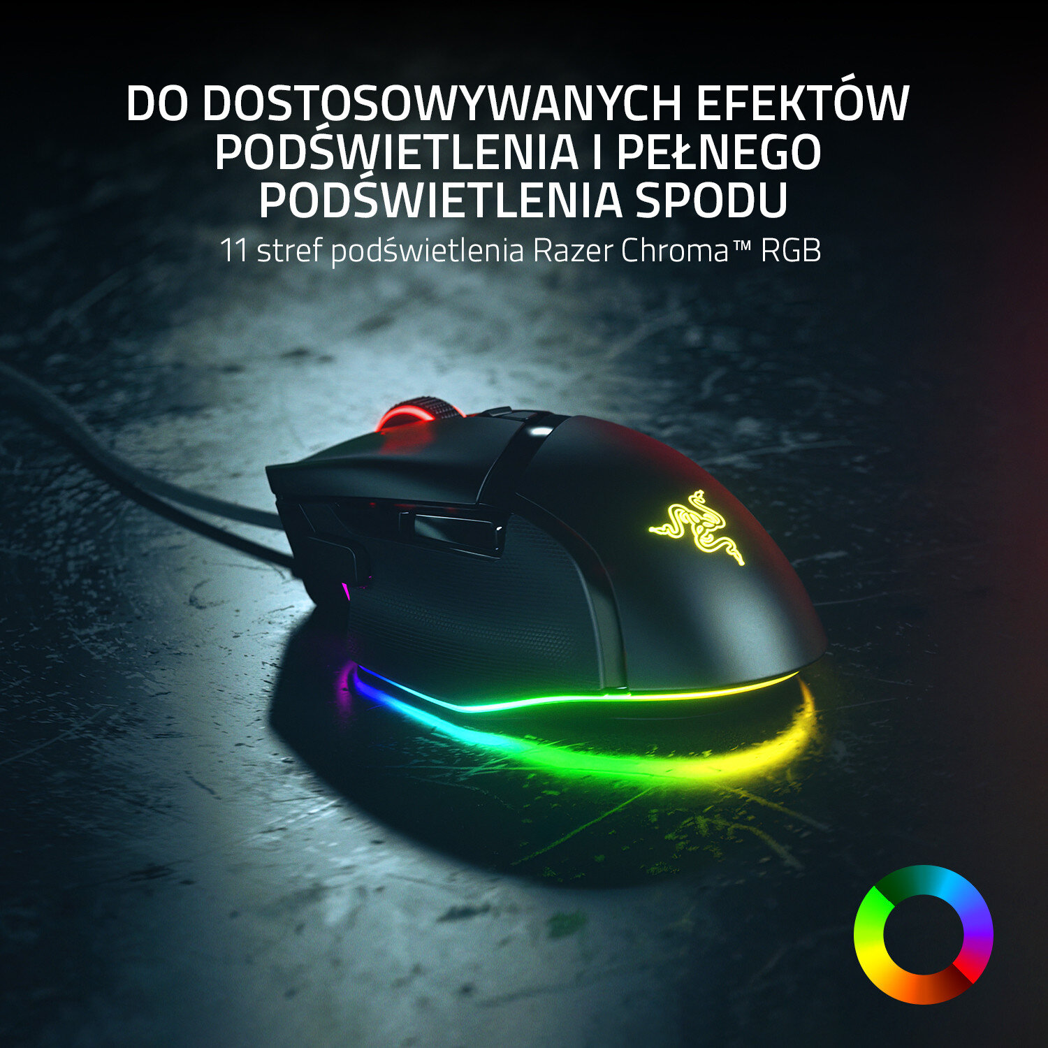 Mysz Razer z oświetleniem RGB, świecąca w ciemnym otoczeniu.