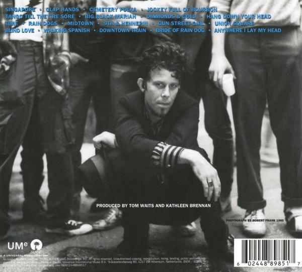 Albumcover mit Tom Waits und anderen. Text: Produced by Tom Waits and Kathleen Brennan.