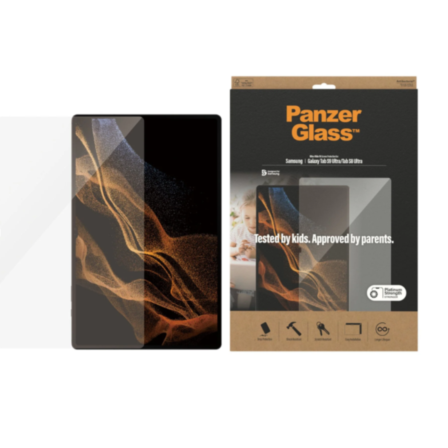 Tablet en PanzerGlass verpakking. De tablet is zwart. De verpakking heeft tekst.