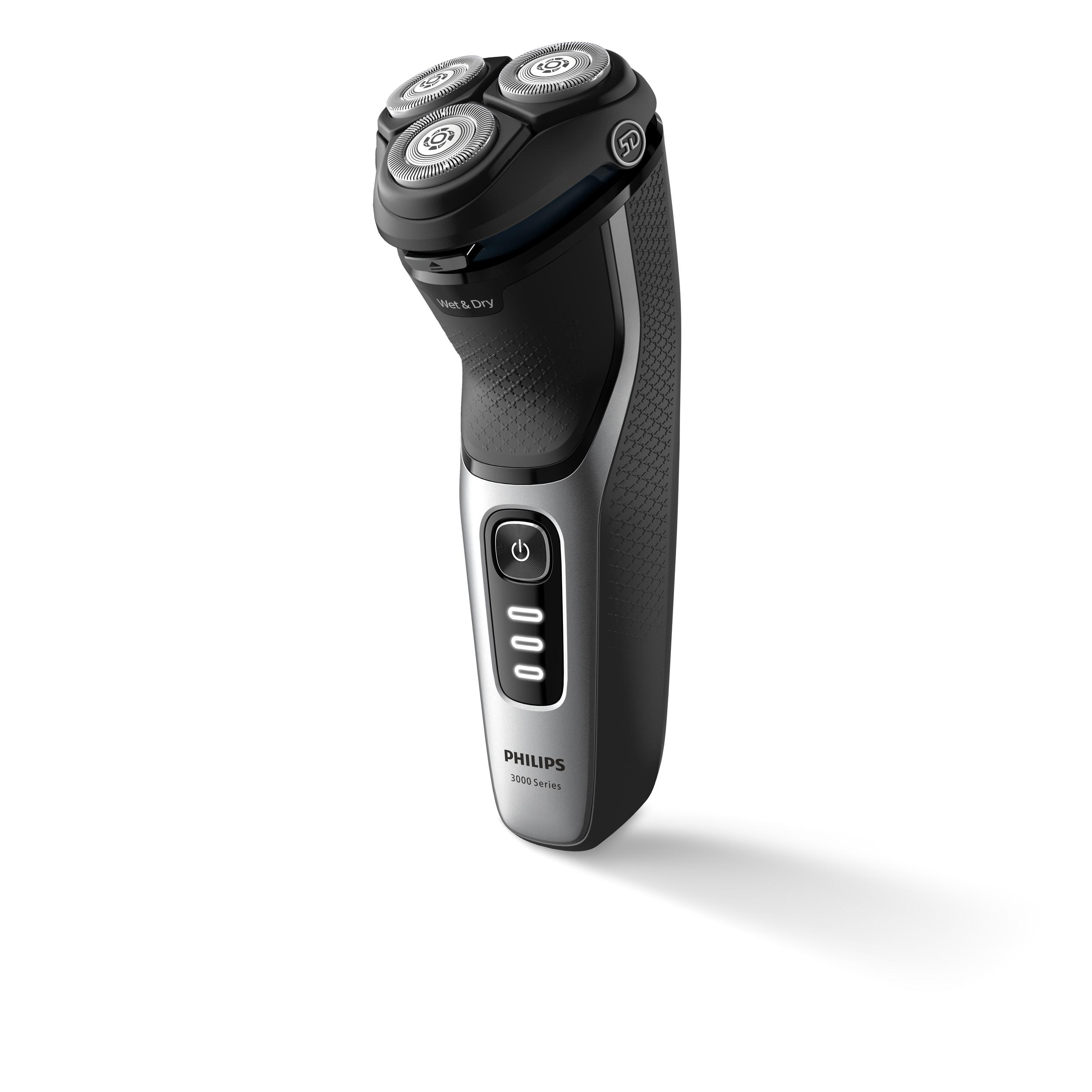 Ein Philips Rasierer, schwarz und silber, auf weißem Hintergrund.