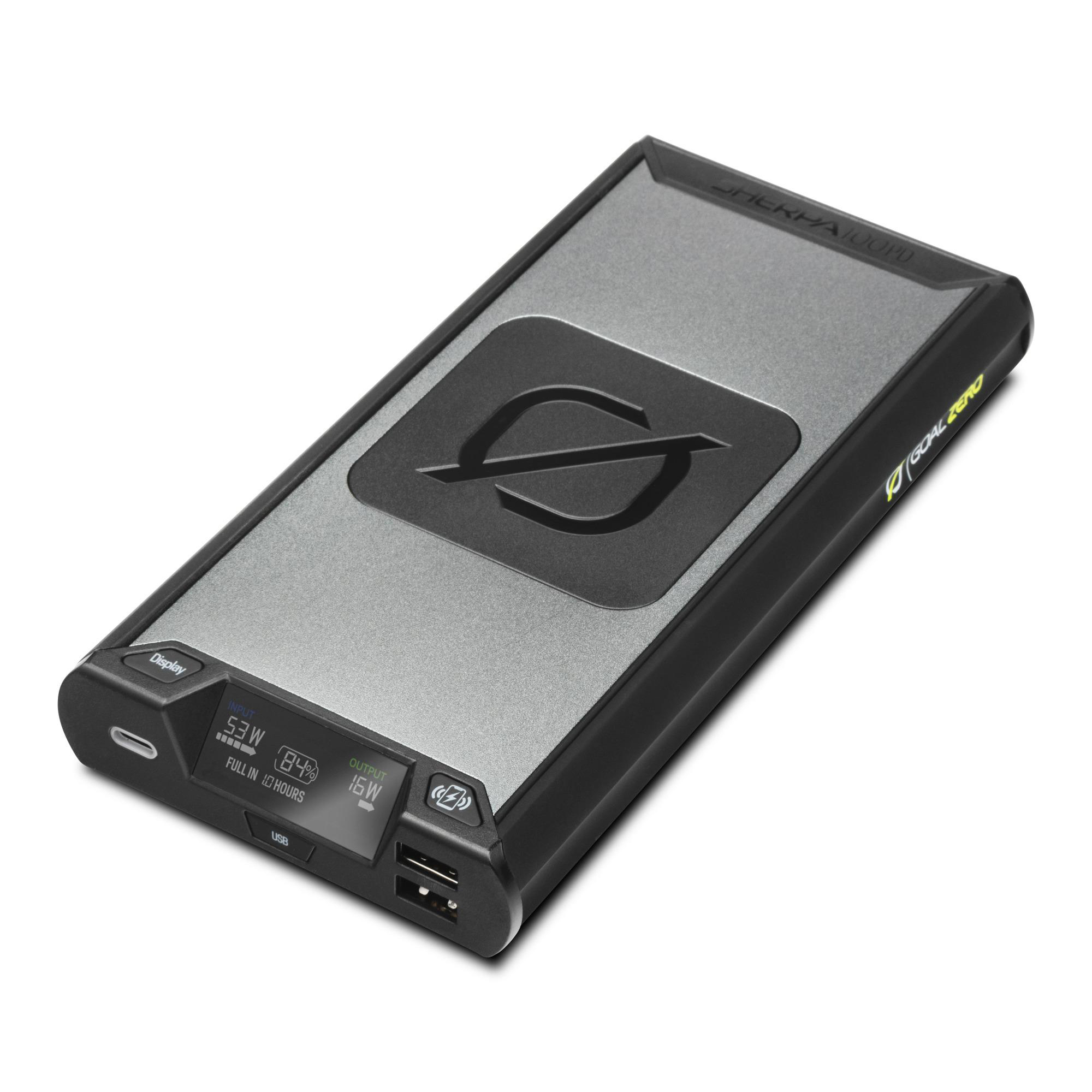 Schwarze und graue Powerbank mit digitaler Anzeige und Goal Zero-Branding.