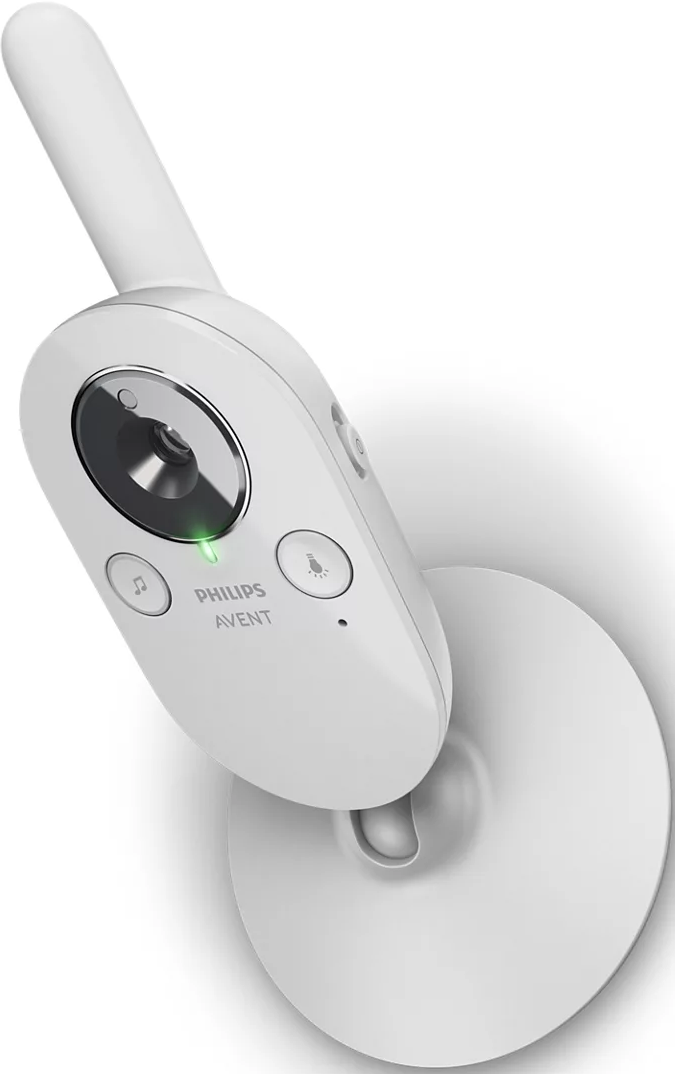 Weißer Baby-Monitor. Die Kamera ist weiß und hat eine runde Basis. Weißer Hintergrund.
