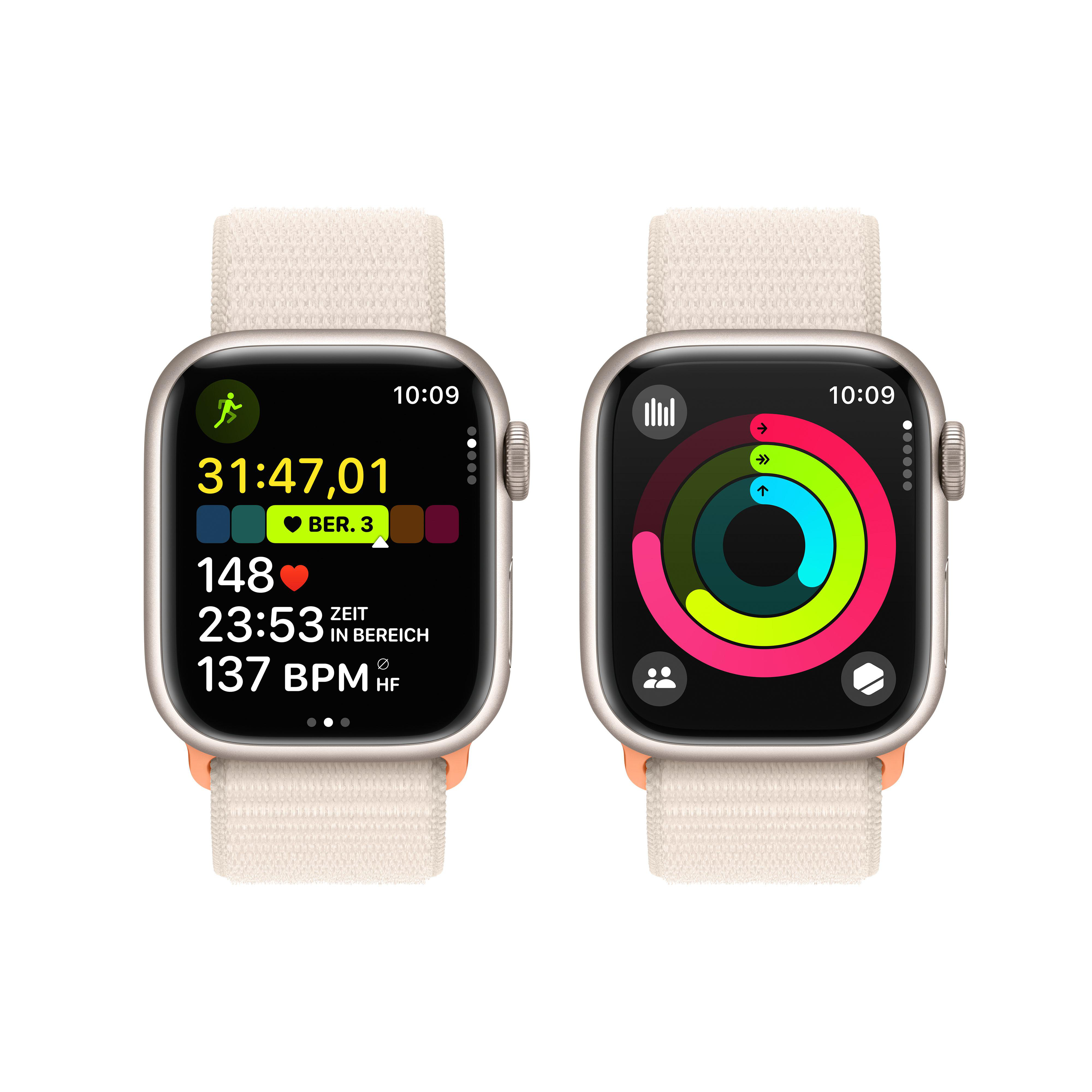 Zwei Apple Watches, beide zeigen Fitnessdaten auf ihren Bildschirmen, hellbeige Armbänder.