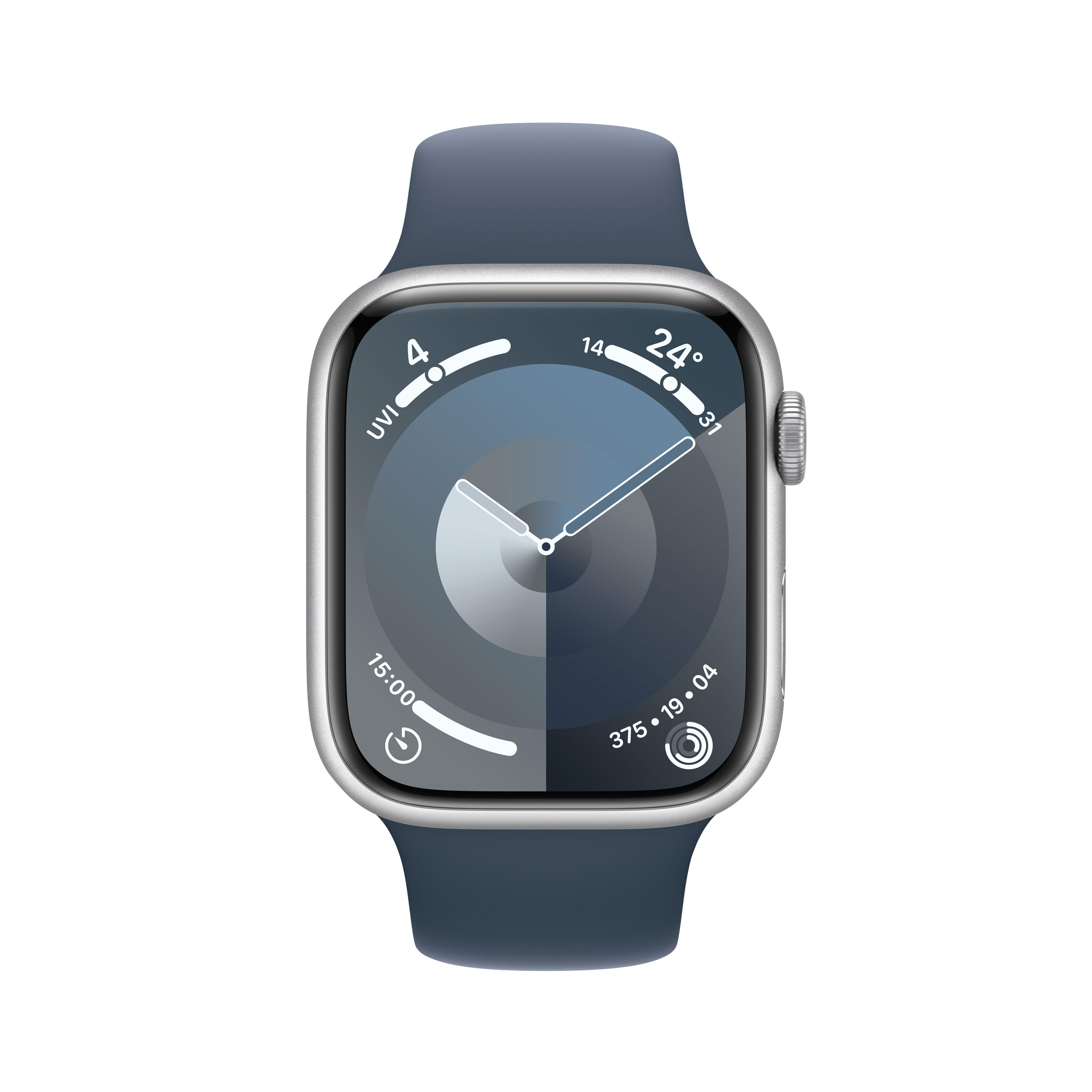 Silberne Apple Watch mit blauem Sportarmband, zeigt Zeit und andere Daten.