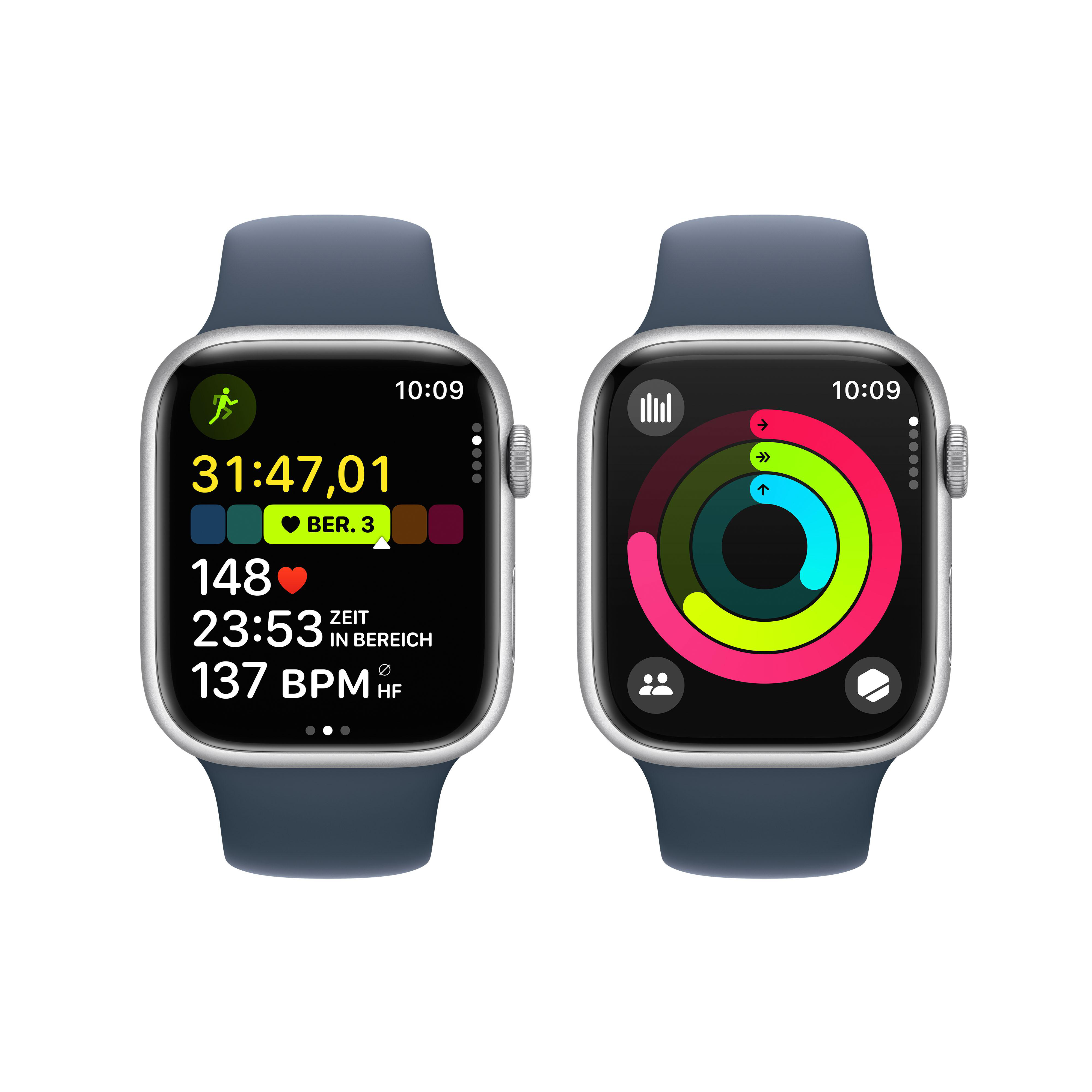 Zwei Apple Watches mit marineblauen Armbändern, die Aktivitäts- und Gesundheitsdaten anzeigen.