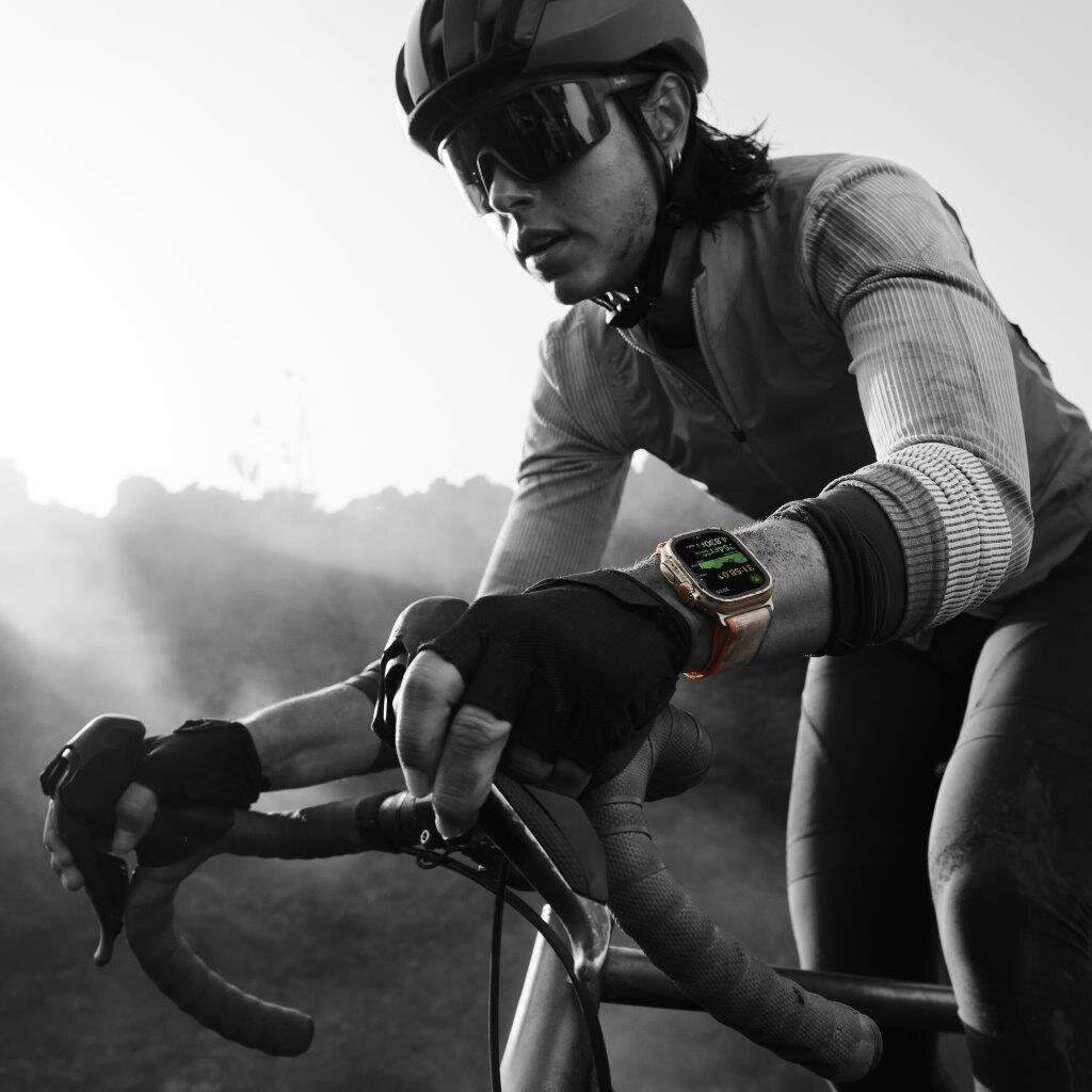 Smartwatch APPLE Watch Ultra 2 GPS + Cellular Koperta 49mm z tytanu w kolorze naturalnym z opaską alpine M w kolorze indygo MRET3WB/A