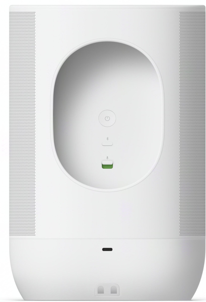 Een witte luidspreker met een centrale ovale verdieping. Het heeft de aan/uit-knop, Bluetooth en een oplaadpoort.