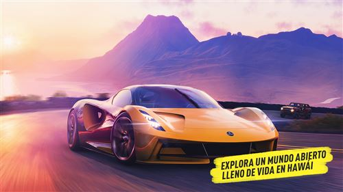 Coche deportivo amarillo en una carretera, montañas al fondo, atardecer. Texto: Explora un mundo lleno de vida en Hawái.