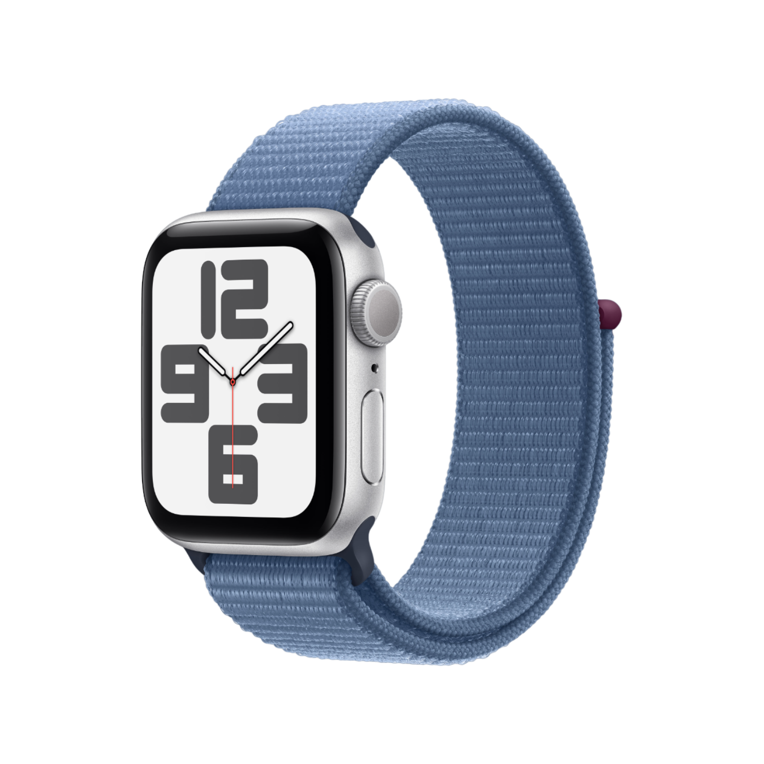 Zilveren Apple Watch met blauwe band. De wijzerplaat toont de tijd. De band is gewikkeld.