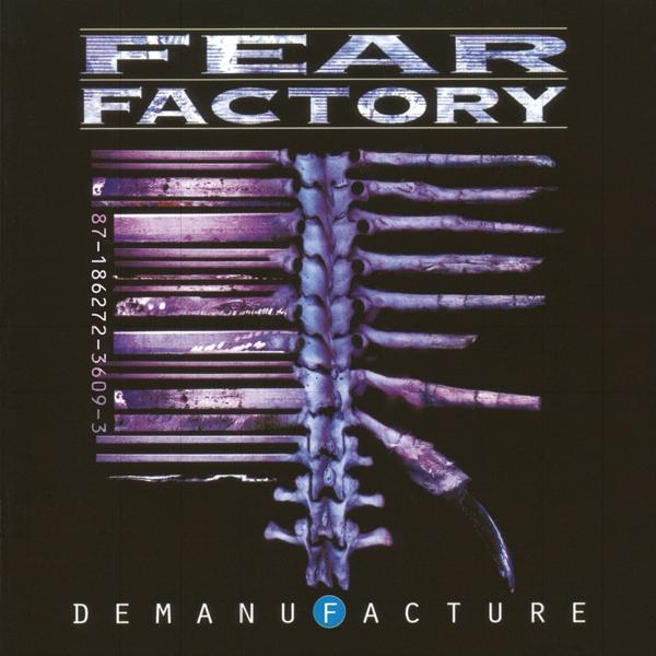 A 'Fear Factory - Demanufacture' album borítója. Robot gerincoszlop fekete háttérrel.