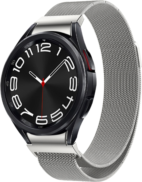 Egy Samsung Galaxy Watch ezüst fém szíjjal, fehér háttéren.