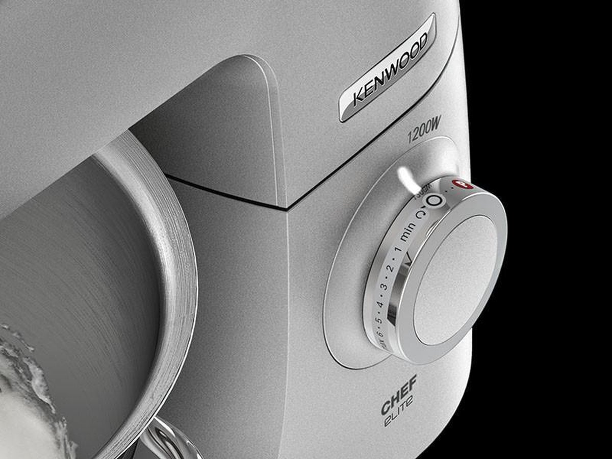 Zbliżenie na maszynę kuchenną Kenwood z pokrętłem prędkości.