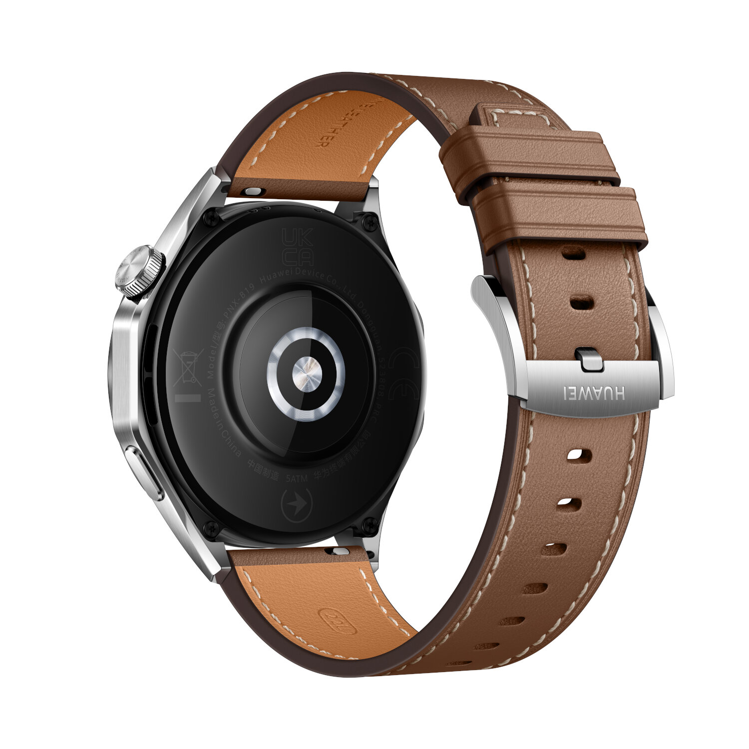 Gros plan d'une smartwatch avec un bracelet en cuir marron, montrant le dessous avec des capteurs.