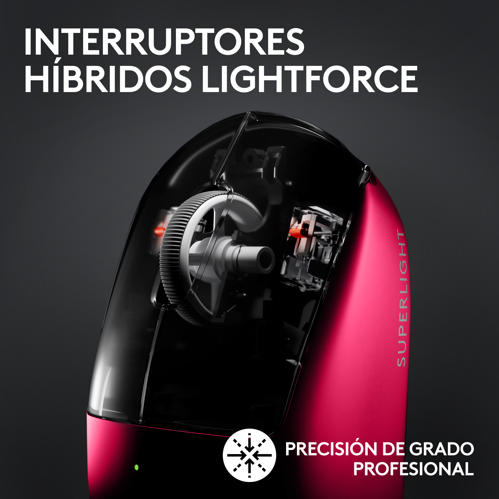 Ratón gaming rojo, parcialmente transparente, revela engranajes internos. Texto blanco sobre fondo oscuro.