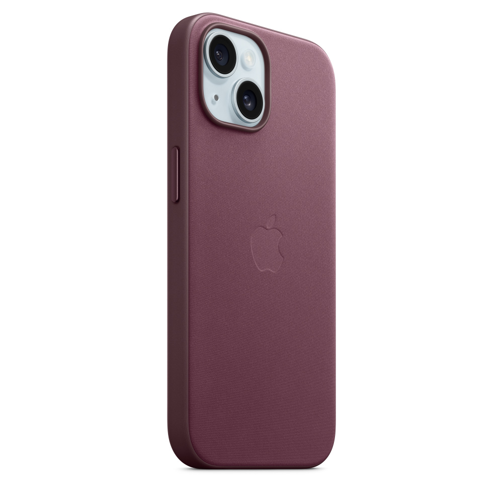 iPhone en funda borgoña, mostrando el logo de Apple y lentes de cámara.