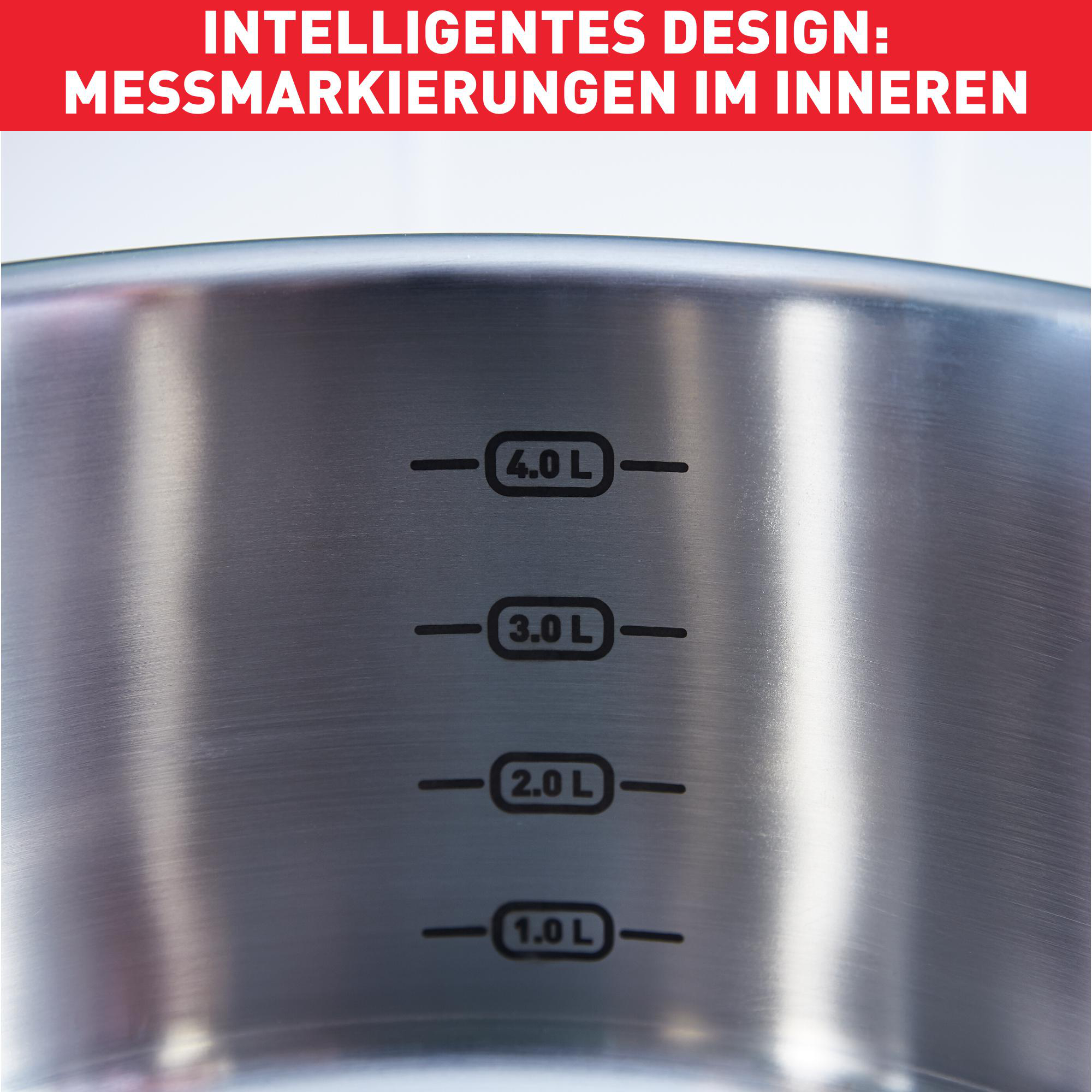 Edelstahltopf mit Innenmarkierungen für Flüssigkeitsvolumen in Litern.