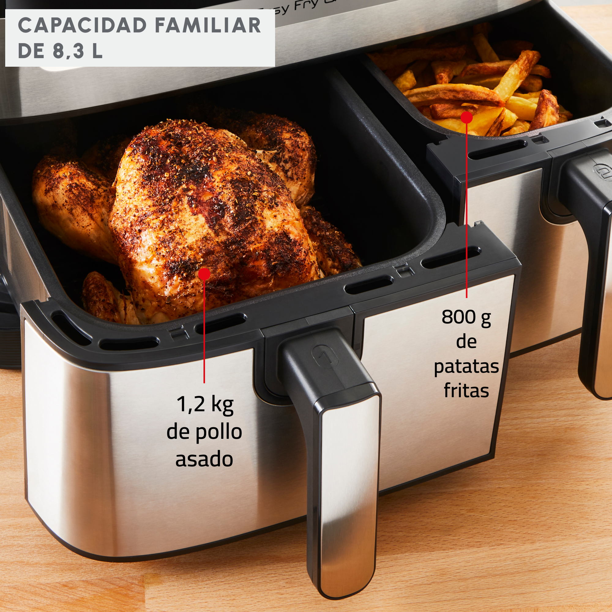 Freidora con pollo asado y patatas fritas. Etiquetas de texto indican peso de comida.