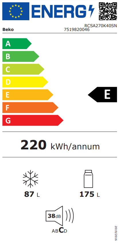 Energia címke, besorolással és információkkal hűtőszekrényhez, fekete háttér.