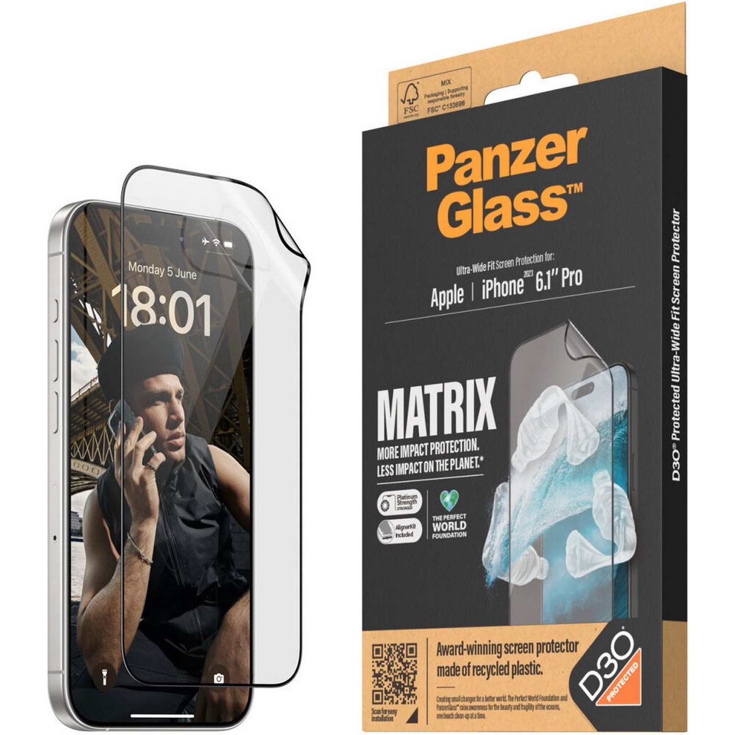 iPhone met schermbeschermer, telefoon in de hand, doos met tekst, witte achtergrond.