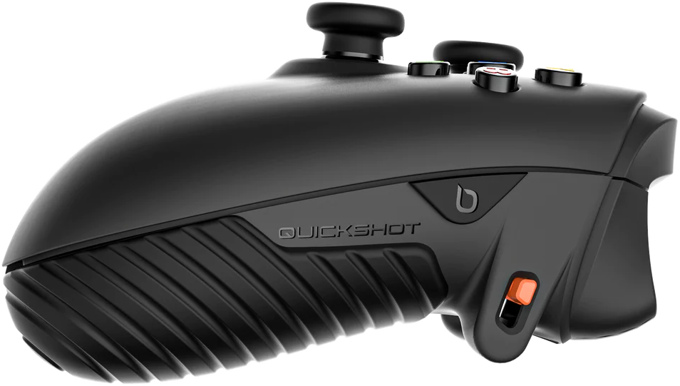 Fekete Quickshot vezérlő, gombokkal és joystickkal. Textúrázott a fogása.