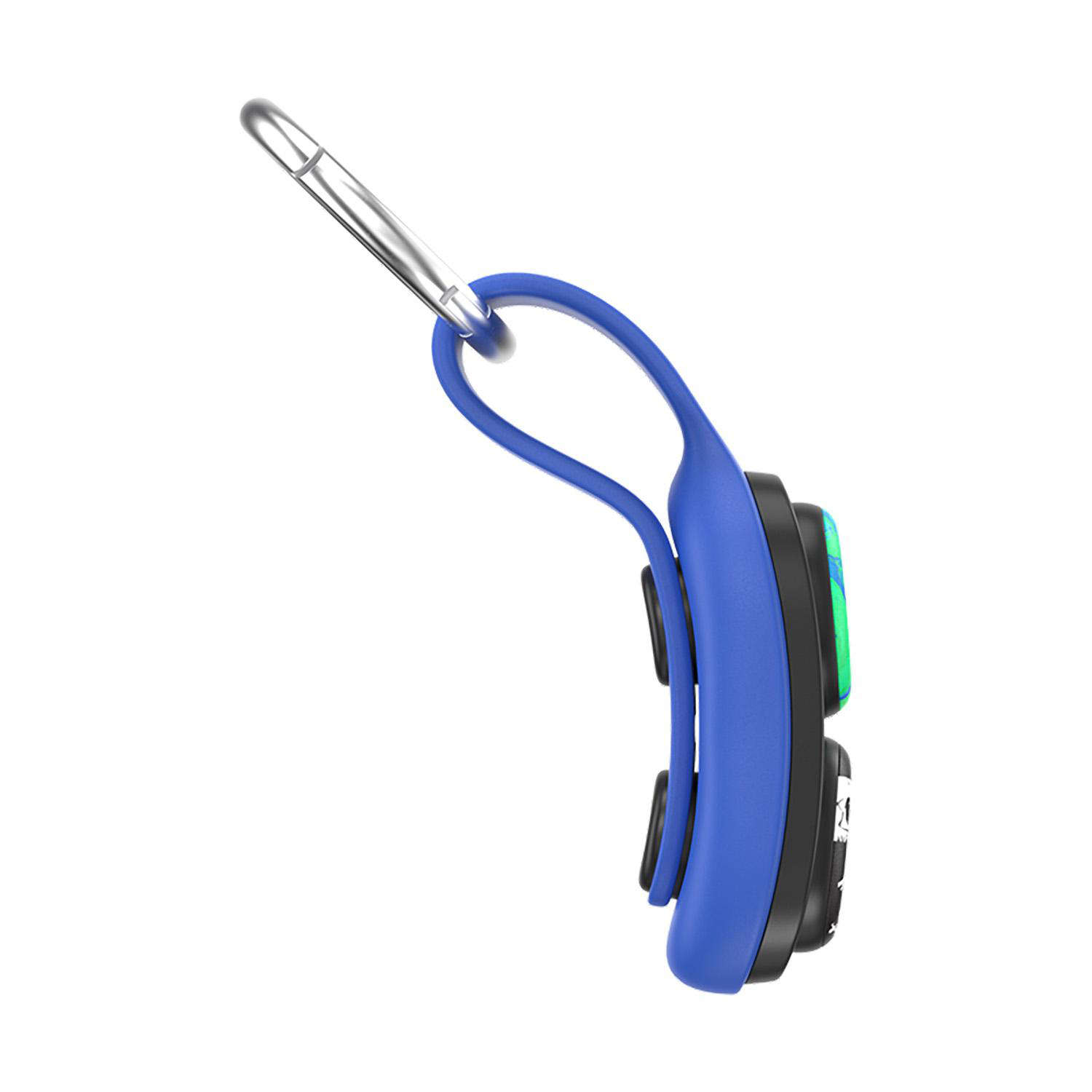 Blaues und schwarzes Gerät mit Clip, wahrscheinlich ein tragbarer Fitnesstracker, auf weißem Hintergrund.