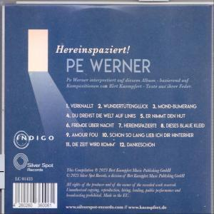 CD-Cover mit Text, Künstlername, Songtiteln und einem Barcode.