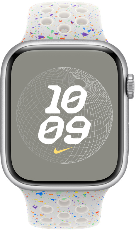 Apple Watch színes szíjjal, amely az időt mutatja.